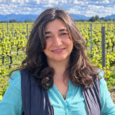 Ingrid Rojas, Viña Raices (Las Pitras)
